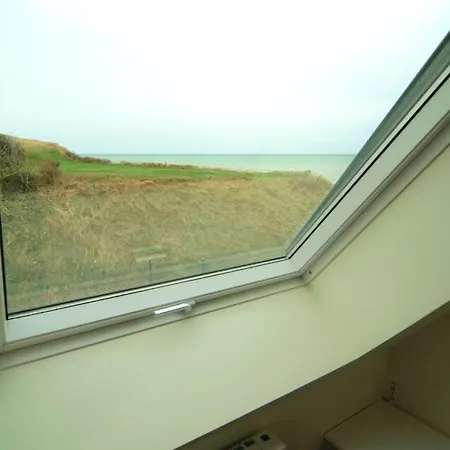 Le Bateau Bleu Avec Vue Sur Criel-sur-Mer
